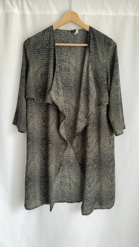 Veste légère H&m - 38 - Noir/grise - Motif reptile